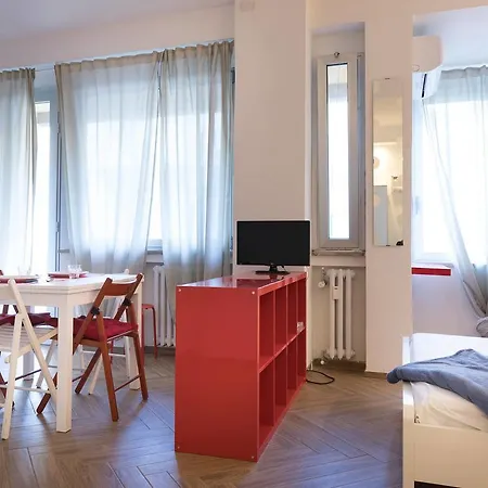 Hintown Red&White Studio *