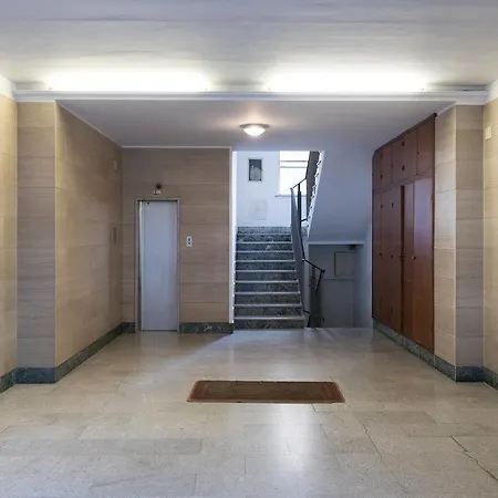 Hintown Red&White Studio Apartment Pisa