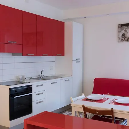 Apartment Hintown Red&White Studio *